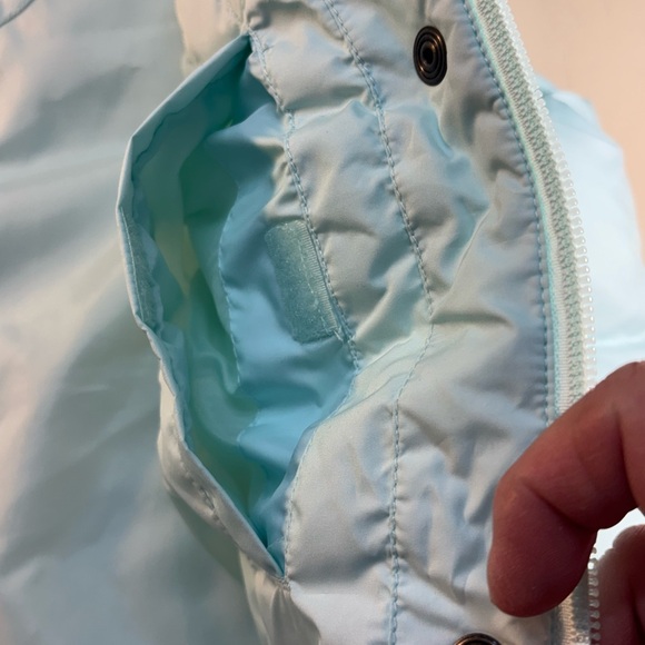 Eddie Bauer Light Blue Puffer Vest‎ - Picture 9 of 15